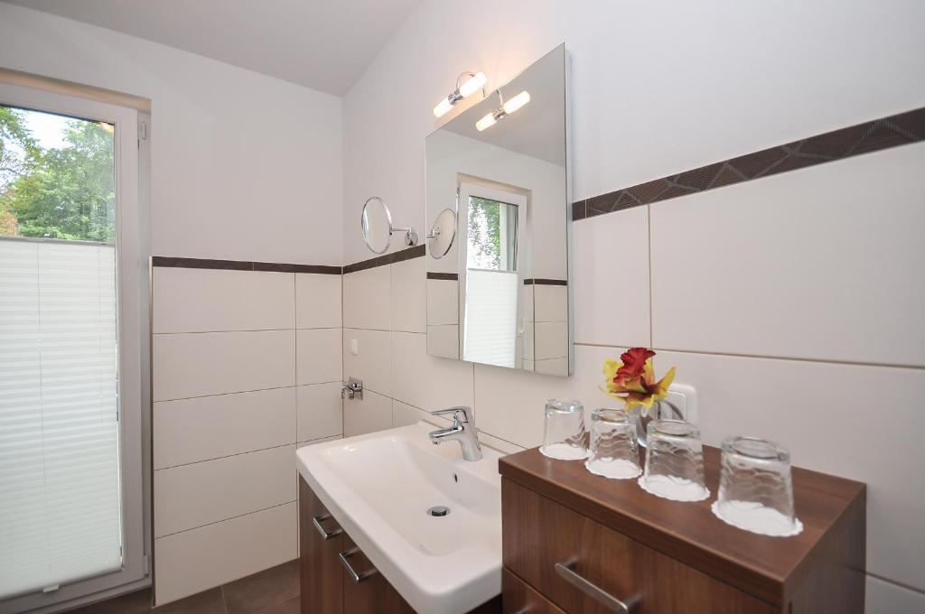 Apartmenthaus Kleiner Falke Binz Quarto foto